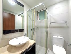 1 Canberra (D27), Condominium #556850561